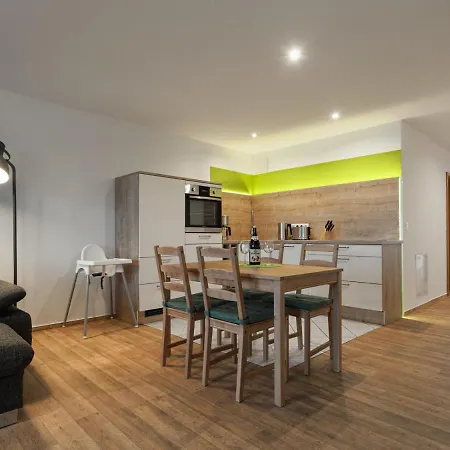 Haus Strandeck * Goehren (Ruegen)